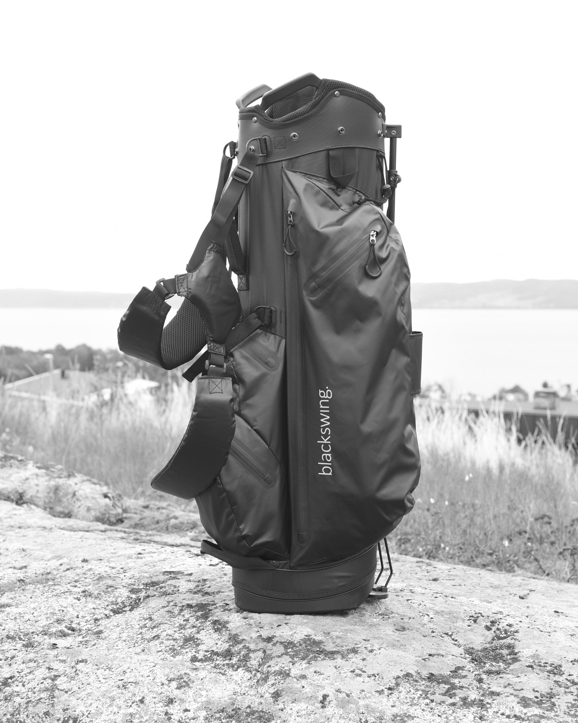 The black premium waterproof stand bag blackswing.golf - blackswing.golf