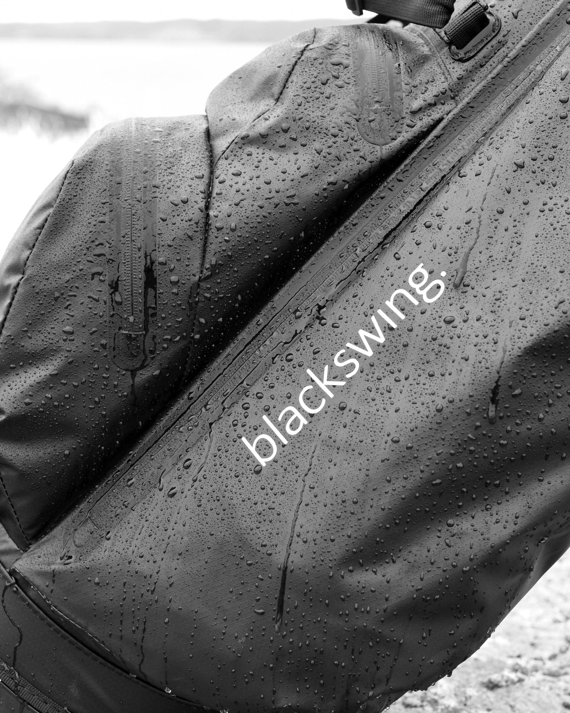 The black premium waterproof stand bag blackswing.golf - blackswing.golf